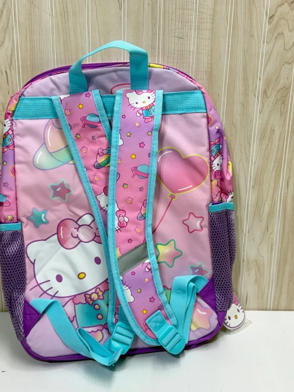 Hello kitty backpack - Picture 2 of 4